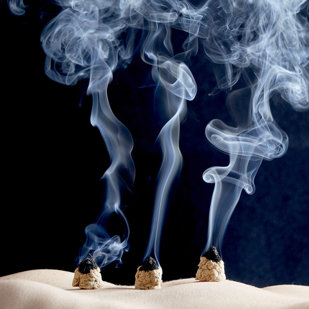 Gua Sha Schröpfen Moxibustion